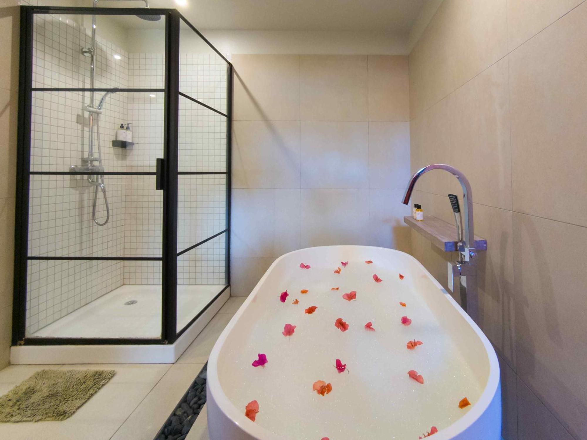 Flowers Of Paradise With Lov Mont-Choisy Exterior foto