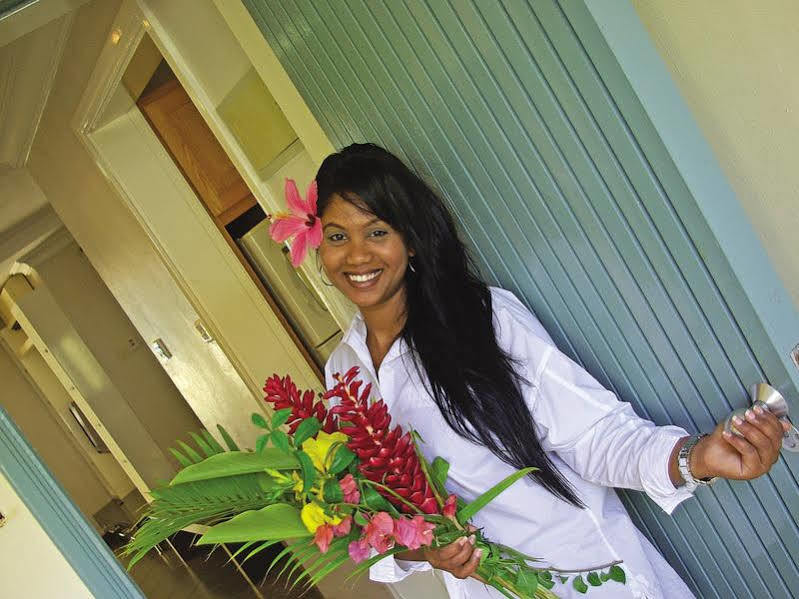 Flowers Of Paradise With Lov Mont-Choisy Exterior foto